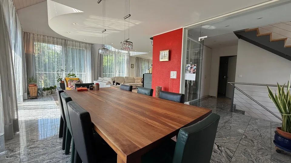Grosszügiges 10-Zimmer-Einfamilienhaus in ruhiger Lage in Glattfelden