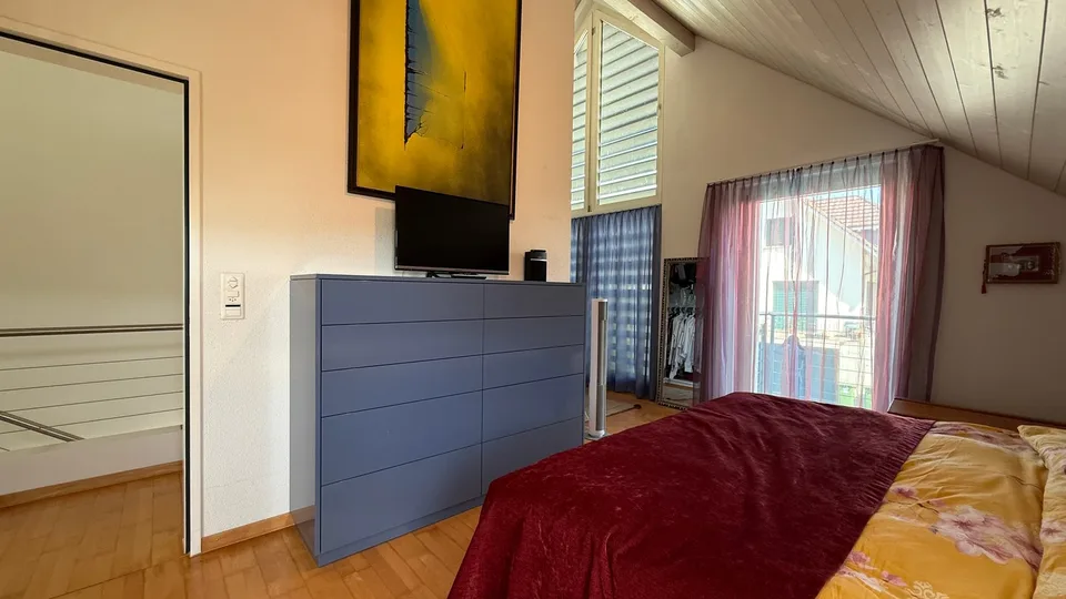Ampia casa unifamiliare di 10 locali in una zona tranquilla a Glattfelden – foto 17 di 19