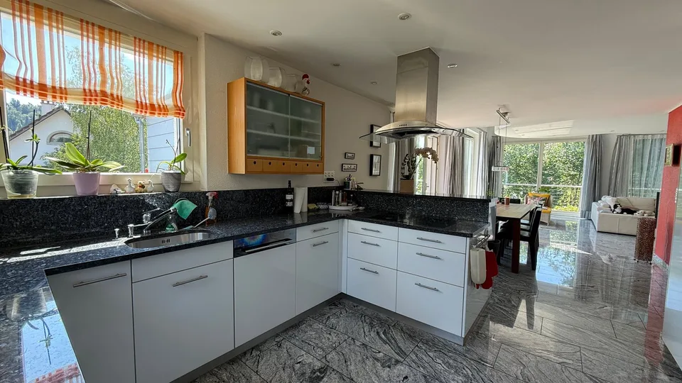 Grosszügiges 10-Zimmer-Einfamilienhaus in ruhiger Lage in Glattfelden