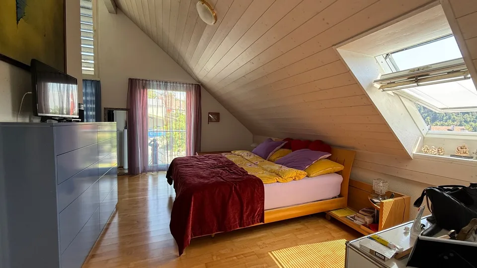 Ampia casa unifamiliare di 10 locali in una zona tranquilla a Glattfelden – foto 16 di 19