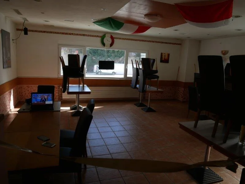 Casa multifamiliare con grande potenziale! Permesso di costruire disponibile! – foto 14 di 17