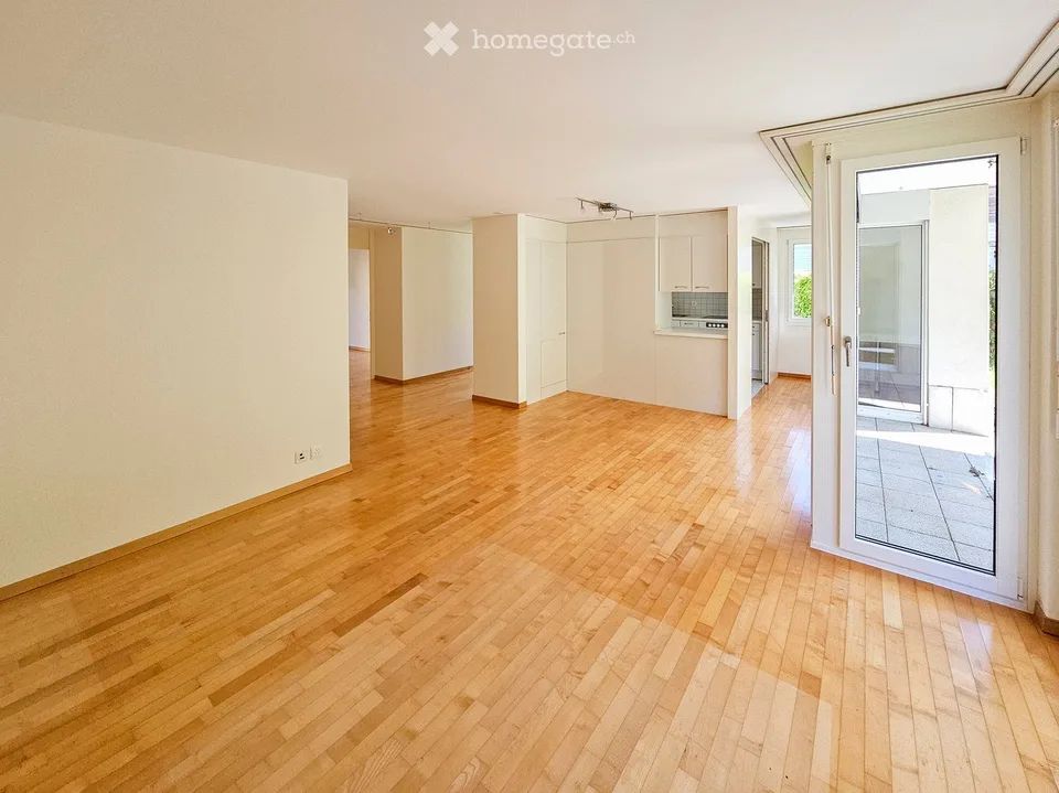 Helle 3½-Zimmer Wohnung direkt am Walensee