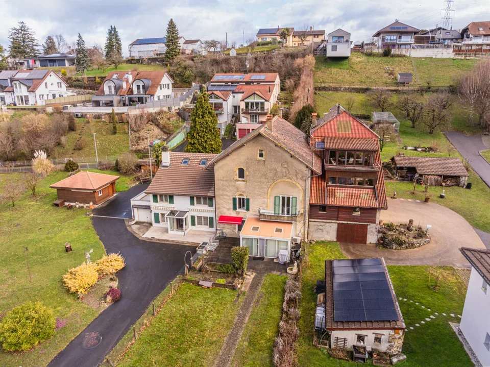 MAISON D'HABITATION AVEC POTENTIEL CONSTRUCTIBLE A CHAVORNAY