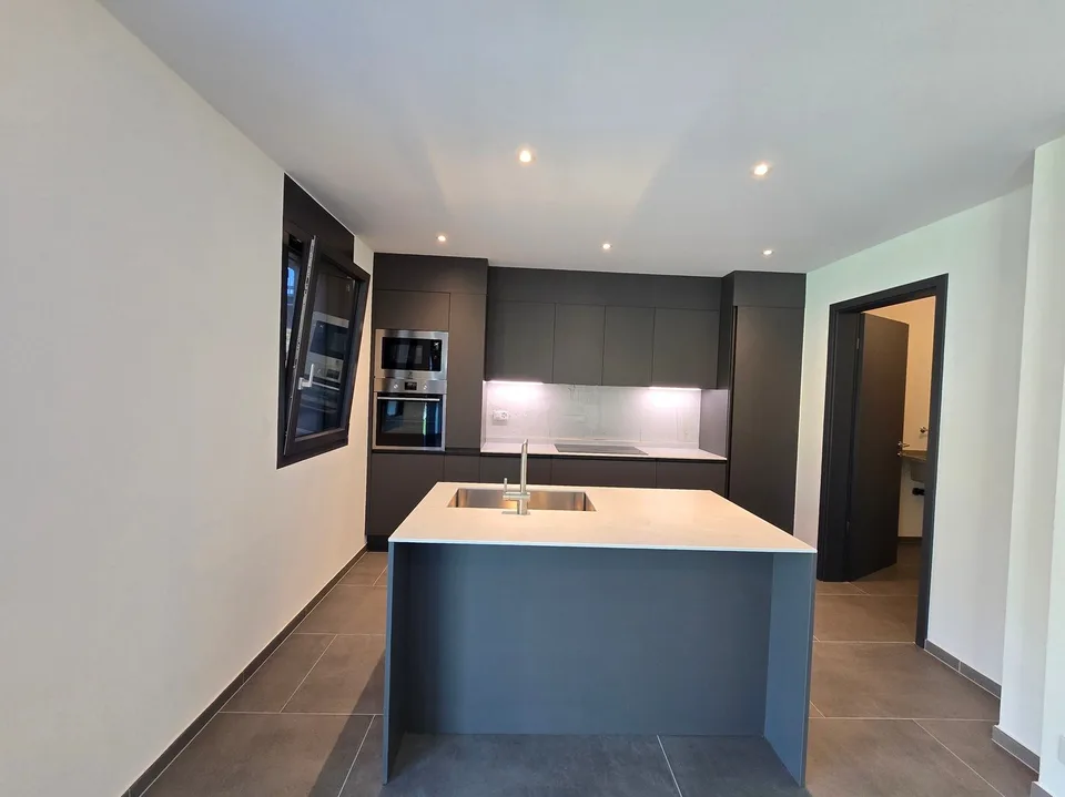 Casa a schiera nuova / 199 m2 e 847 m3 / Martigny / riferimento 10242565