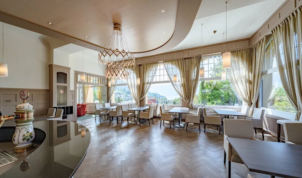 MAJESTÄTISCH ÜBER DEM THUNERSEE - PARKHOTEL OBERHOFEN – Foto 6 von 9