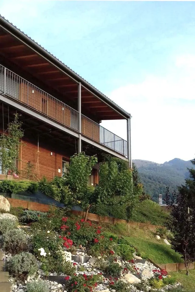 Valcolla, Comune di Lugano, vendiamo un’affascinante e moderna casa