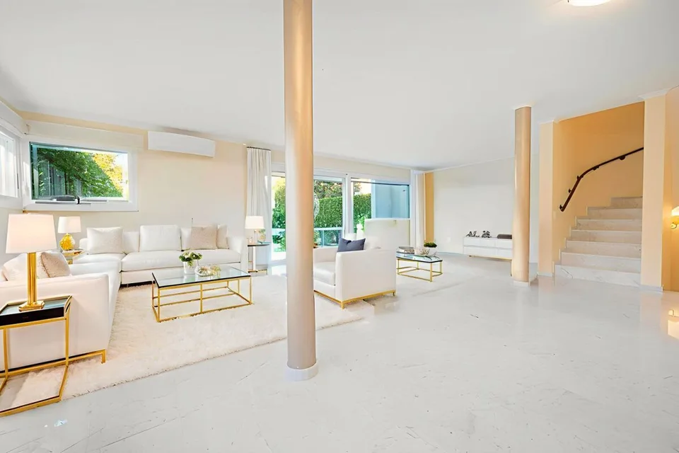 Grosszügige Duplex-Wohnung mit grossem Garten und maximaler Privatsphäre in Montagnola – Collina d’Oro