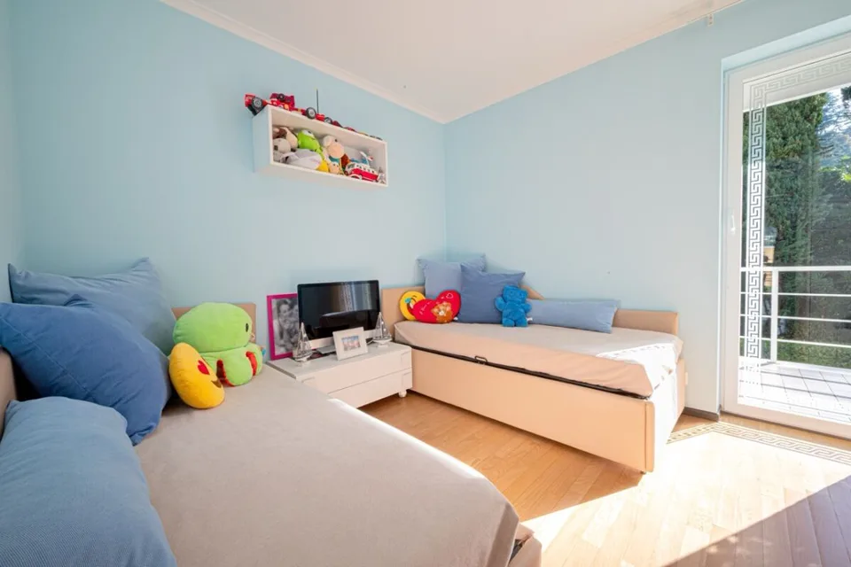 Grosszügige Duplex-Wohnung mit grossem Garten und maximaler Privatsphäre in Montagnola – Collina d’Oro – Foto 7 von 11