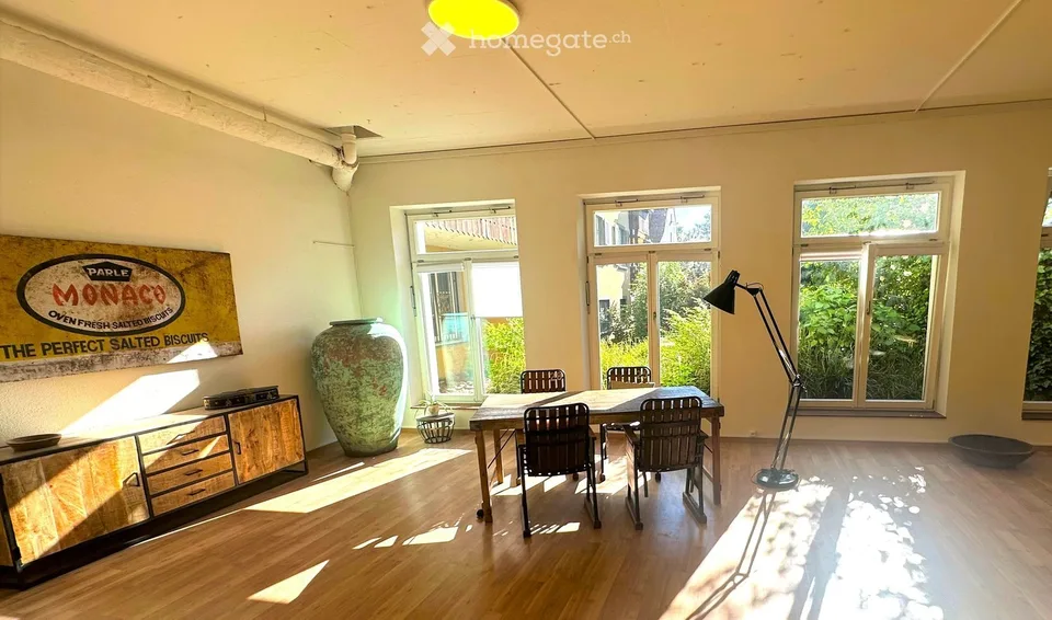 Besondere Wohnung für besondere Menschen * 170 m2 mit Garten am Rhein
