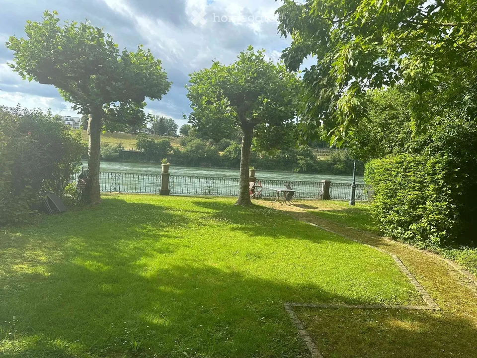 Besondere Wohnung für besondere Menschen * 170 m2 mit Garten am Rhein