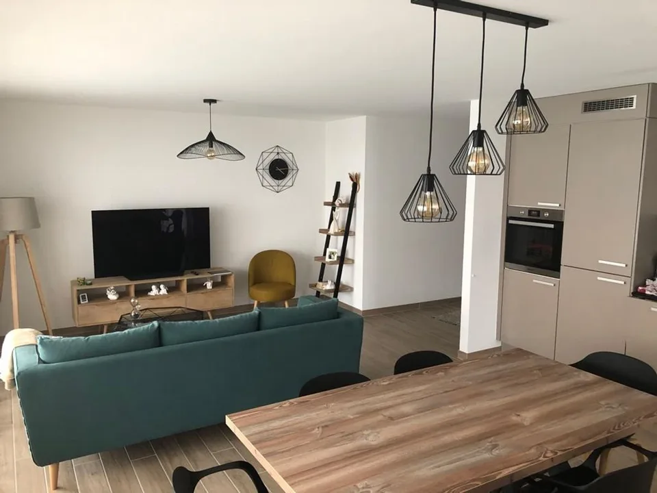 Sehr schönes 3.5-Zimmer-Apartment in einem charmanten Gebäude