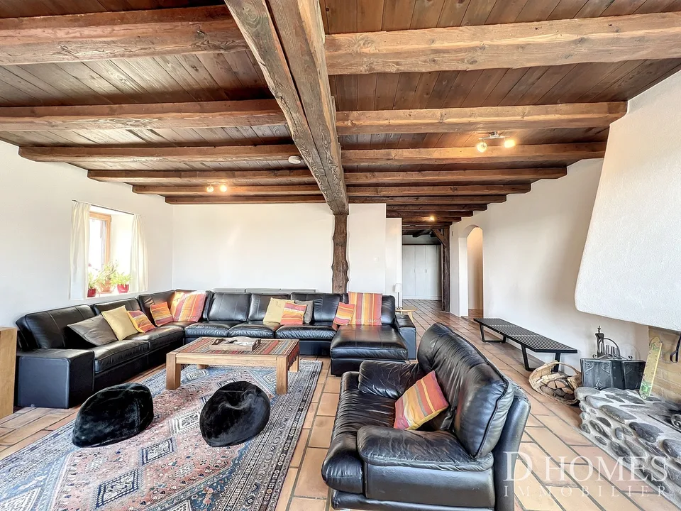 Geräumiges vollständig renoviertes Dorfhaus
