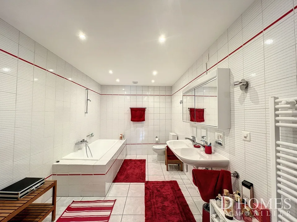 Ampia casa di villaggio completamente ristrutturata – foto 8 di 9