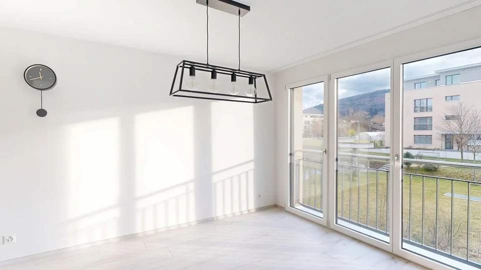 Moderne 2.5-Zimmer Eigentumswohnung mit schönem Balkon.