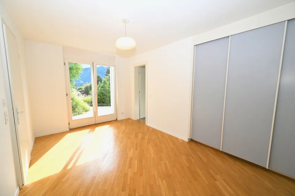 Villa con Piscina e Vista sul Lago di Lugano e Montagne Corcostastanti – Foto 13 von 13