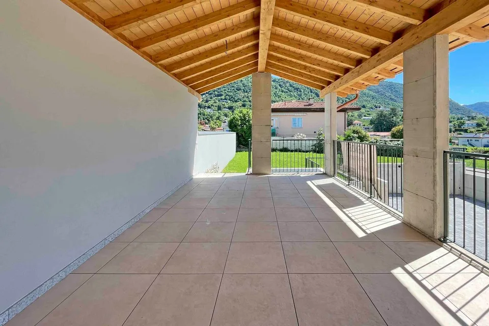 Modernes und elegantes Appartement mit fantastischer überdachter Terrasse und Garten – Foto 16 von 20