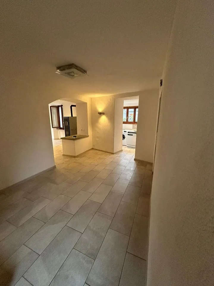 Renoviertes Mehrfamilienhaus mit 3 Wohnungen im Zentrum von Cevio