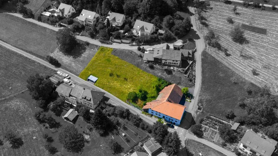 Seltene Gelegenheit: Wohnhaus mit Ökonomieteil und Baulandreserve auf 1'752 m² in Lostorf