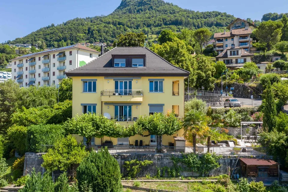 Edificio PPE con 4 unità a Montreux con vista eccezionale