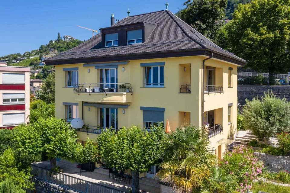 Edificio PPE con 4 unità a Montreux con vista eccezionale