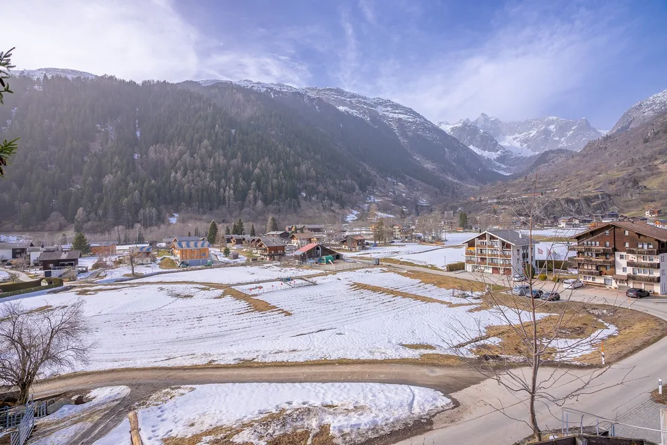 Ruhiges Chalet mit Garten, Bergblick und perfekter Anbindung in Fieschertal – Foto 21 von 24