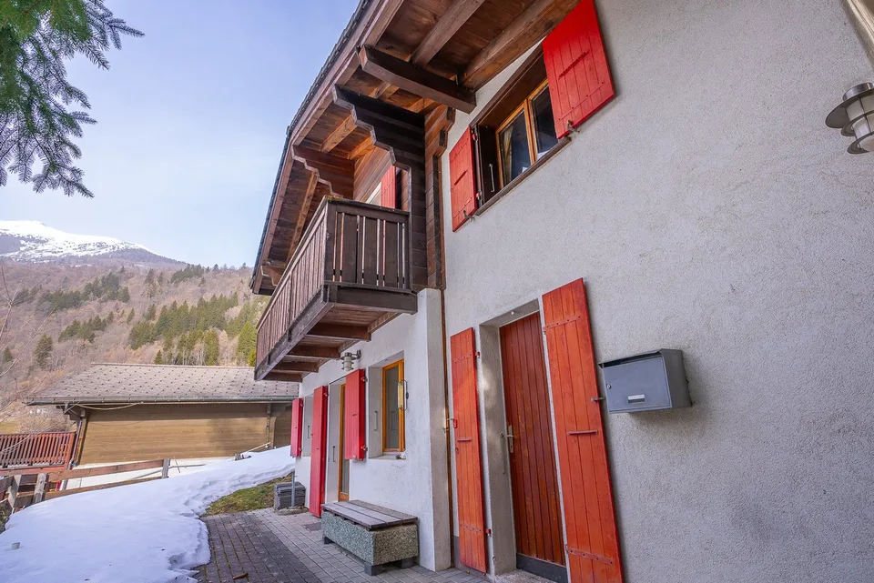 Ruhiges Chalet mit Garten, Bergblick und perfekter Anbindung in Fieschertal
