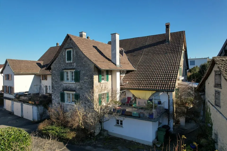 Historic residential house with development opportunities