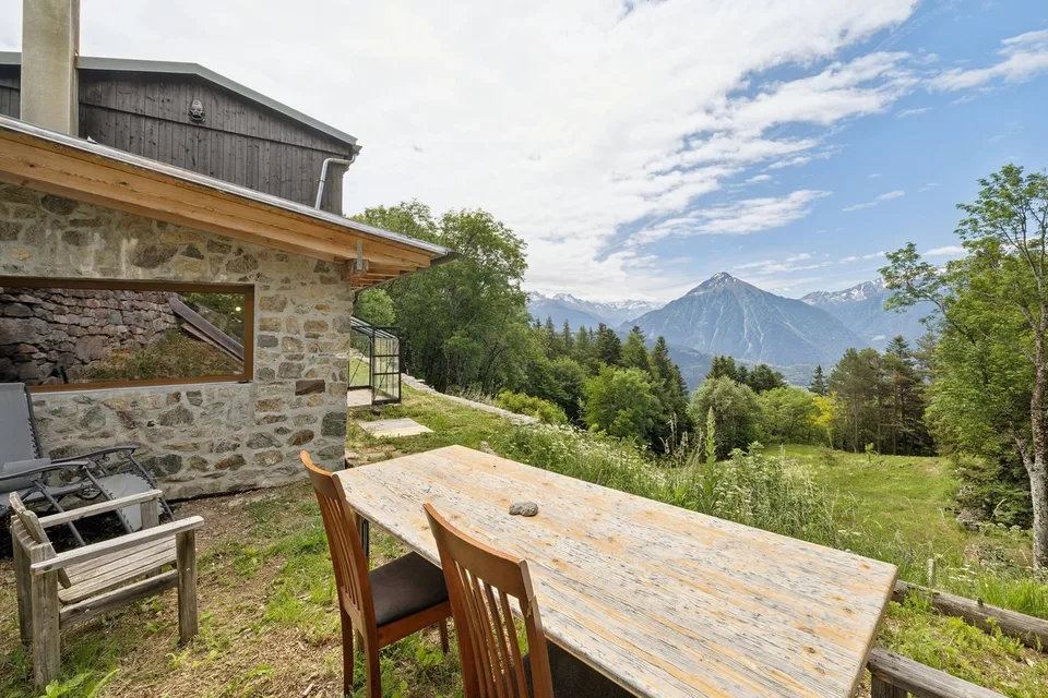 Einzelchalet mit 3,5 Zimmern inmitten der walliser Natur – Foto 13 von 13