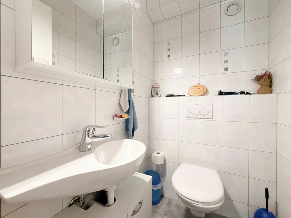 Appartamento di 4,5 locali completamente ristrutturato a Gampel – foto 15 di 18