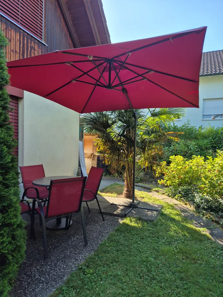 Ein freundliches 5.5-Zimmer-Haus mit Hobbyraum, Garage und idyllischer Umgebung