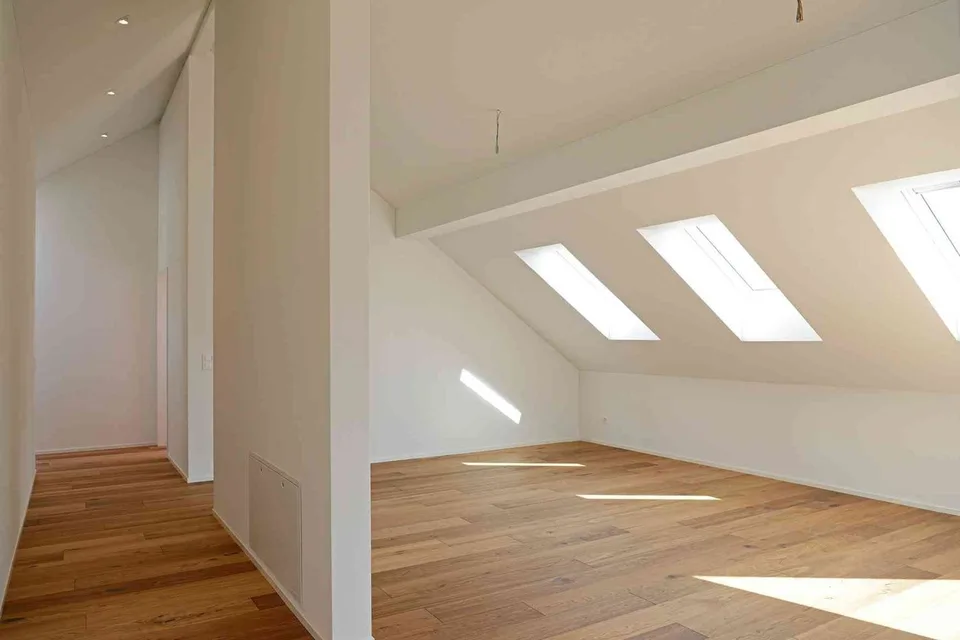 Sonnige Dachwohnung mit herrlicher Weitsicht (B1-3)