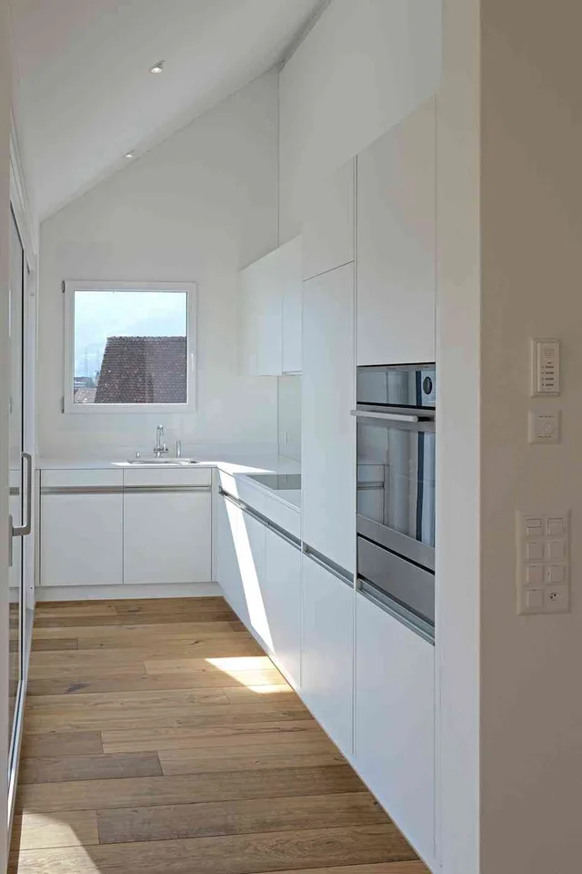 Sonnige Dachwohnung mit herrlicher Weitsicht (B1-3)