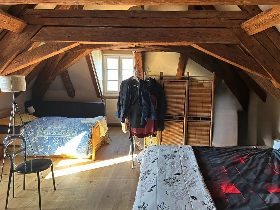 Bel appartement avec cachet en duplex de 3 pièces en PPE à Porrentruy – photo 6 sur 9