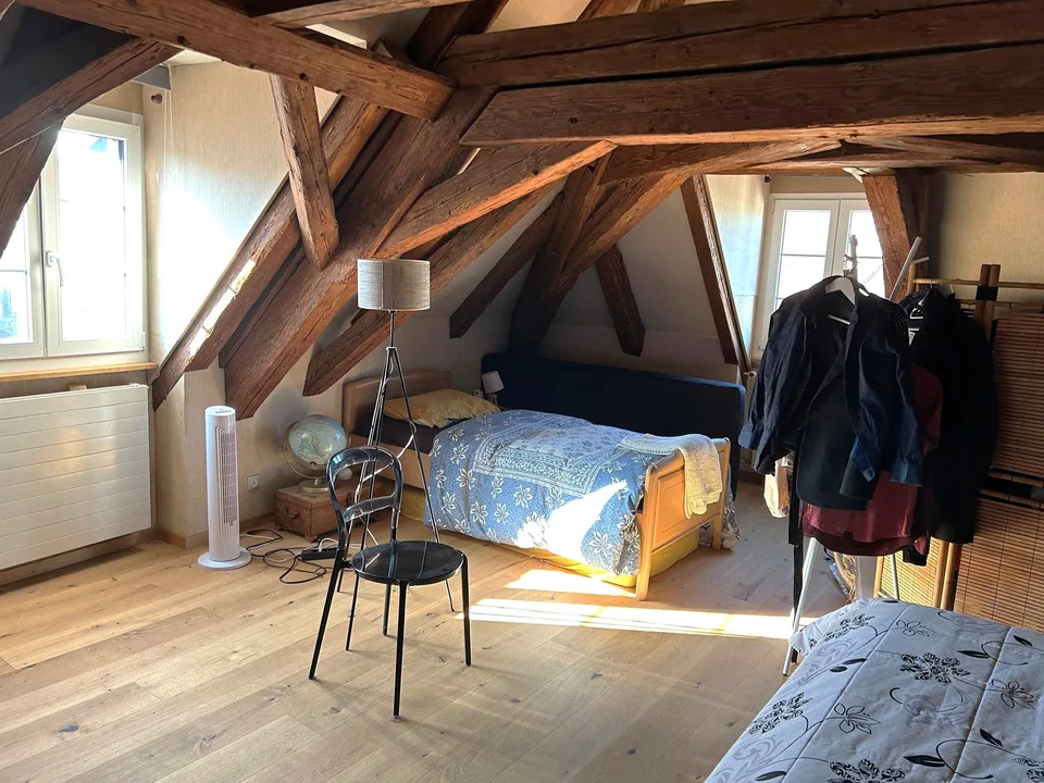 Bel appartement avec cachet en duplex de 3 pièces en PPE à Porrentruy – photo 7 sur 9