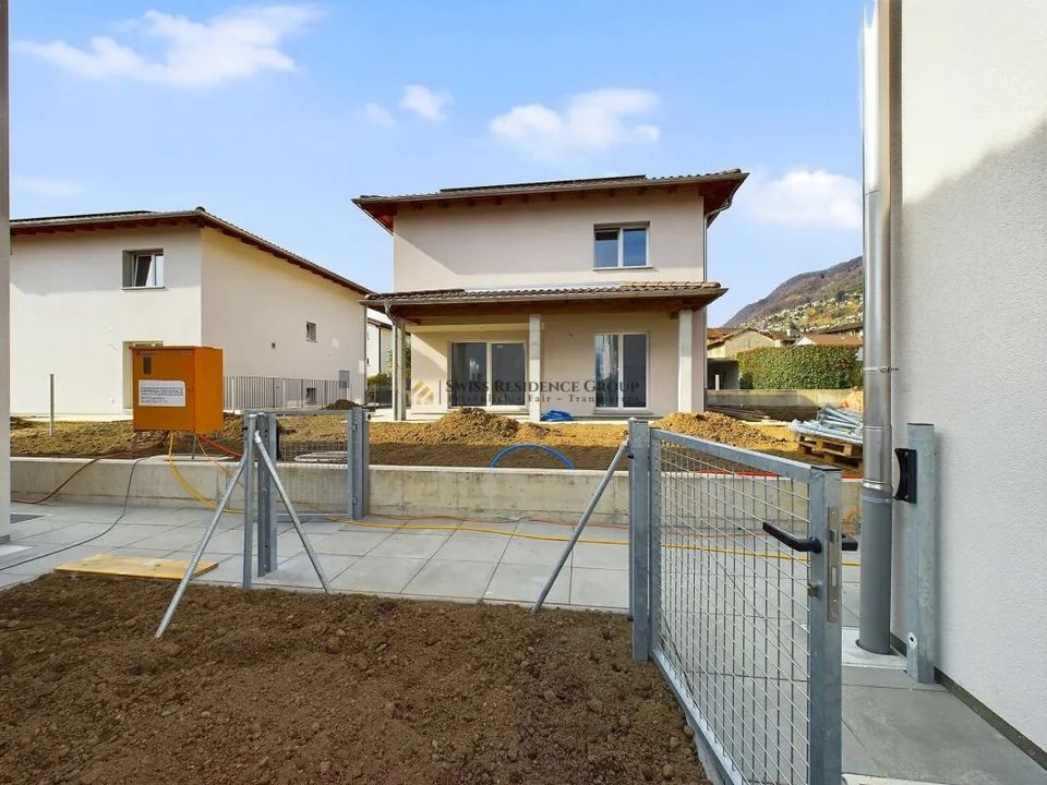 Esclusiva Casa Unifamiliare a Cugnasco 214 m2