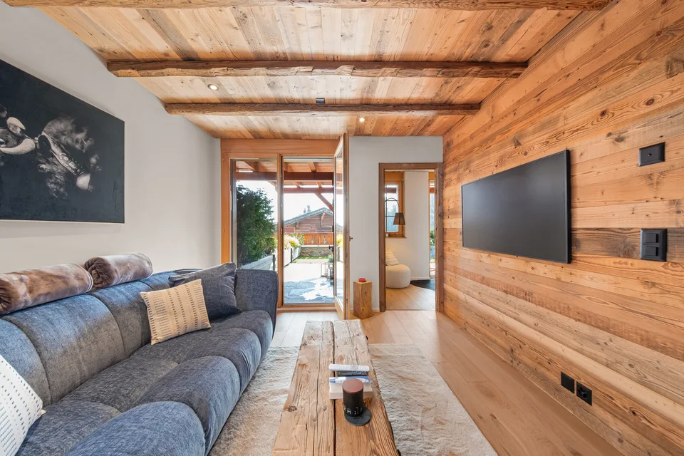 Élégance alpine au rez-de-chaussée - Jardin & terrasse privative