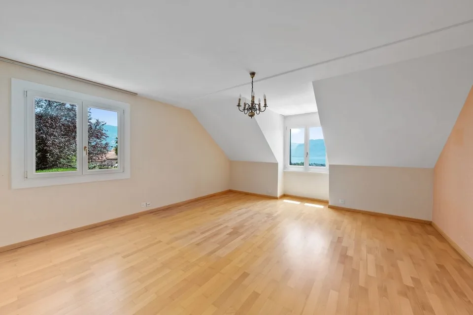 Außergewöhnliche Villa, atemberaubender Blick auf den See und die Alpen, ideale Lage! – Foto 8 von 10
