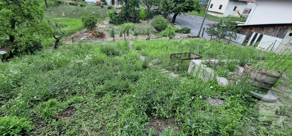 Casa di villaggio con granaio annesso e garage – foto 13 di 13
