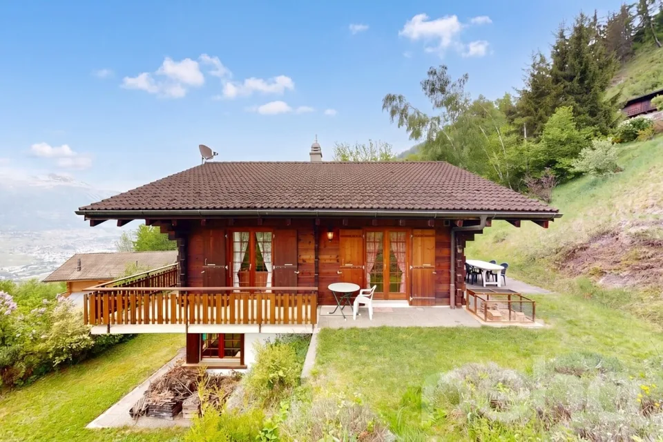 Authentische Blockhütte mit atemberaubendem Blick – Foto 12 von 17