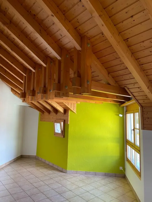 Schiers - grosszügige 2.5-Zimmer-Dachgeschosswohnung an zentraler Lage