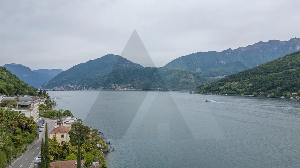 Villa panoramica con piscina interna nel cuore di Vico Morcote – photo 6 of 13