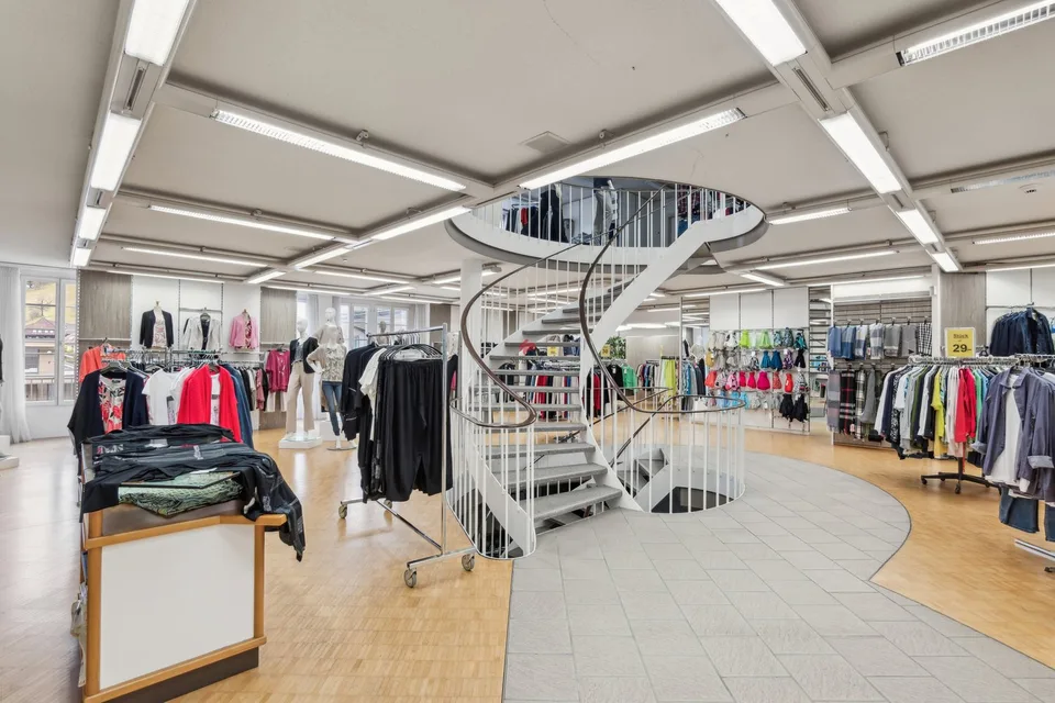 Propriété résidentielle et commerciale dans le centre-ville