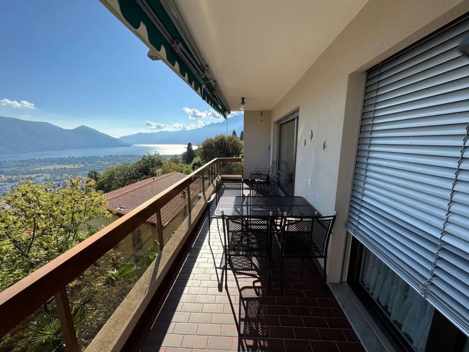 Traumhafte 4.5-Zimmer-Wohnung mit Seeblick in Orselina