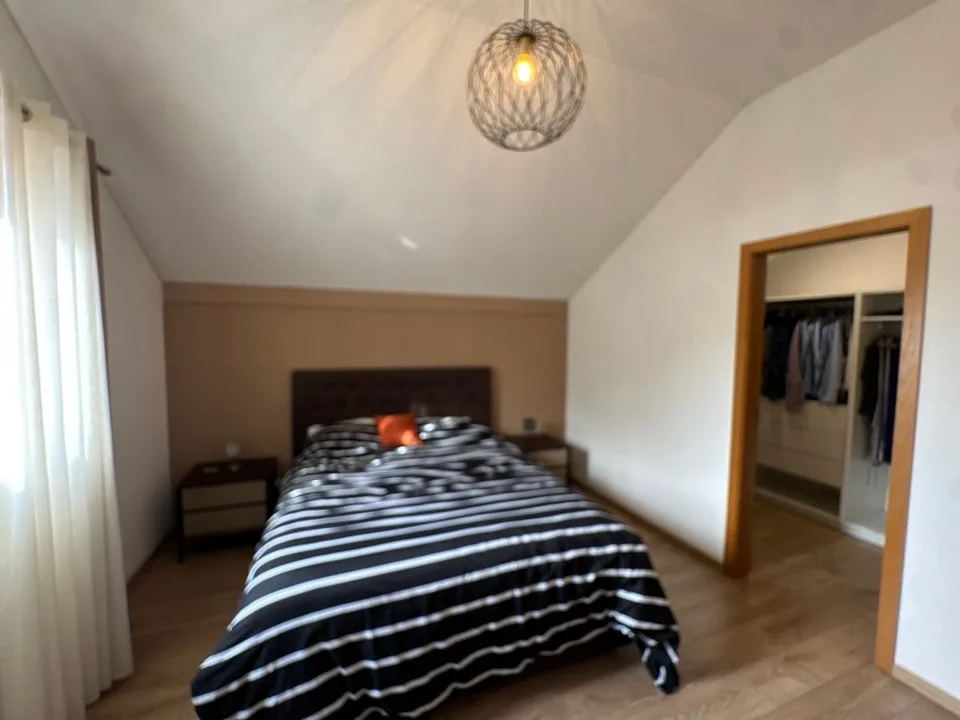 Schönes Architektenhaus in nur 18 Minuten Entfernung von Bulle. – Foto 9 von 13