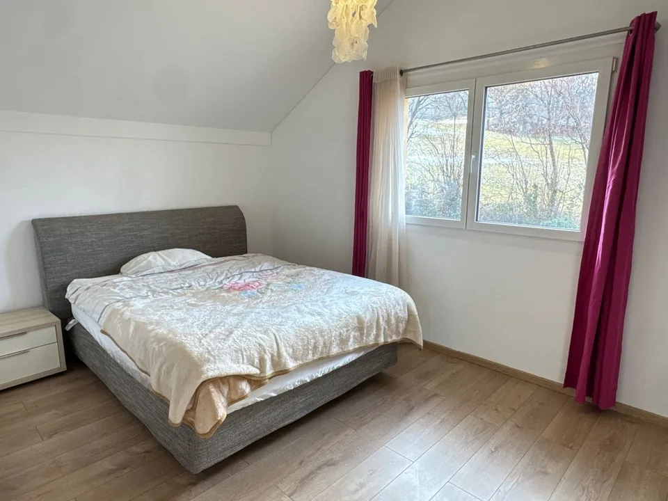 Schönes Architektenhaus in nur 18 Minuten Entfernung von Bulle. – Foto 10 von 13