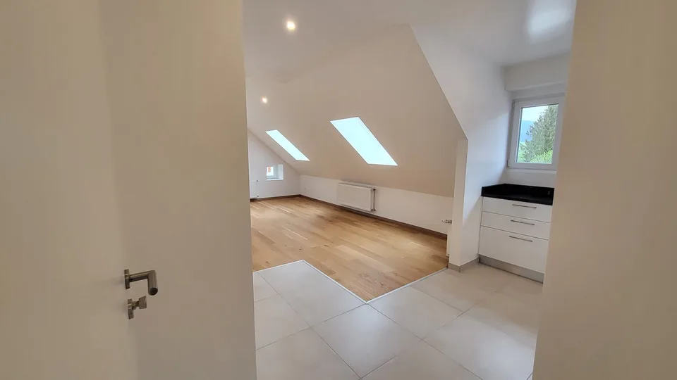 Rue du Crêt-de-l'Eau 13, Couvet - 2,5-Zimmer-Wohnung zur Verkauf