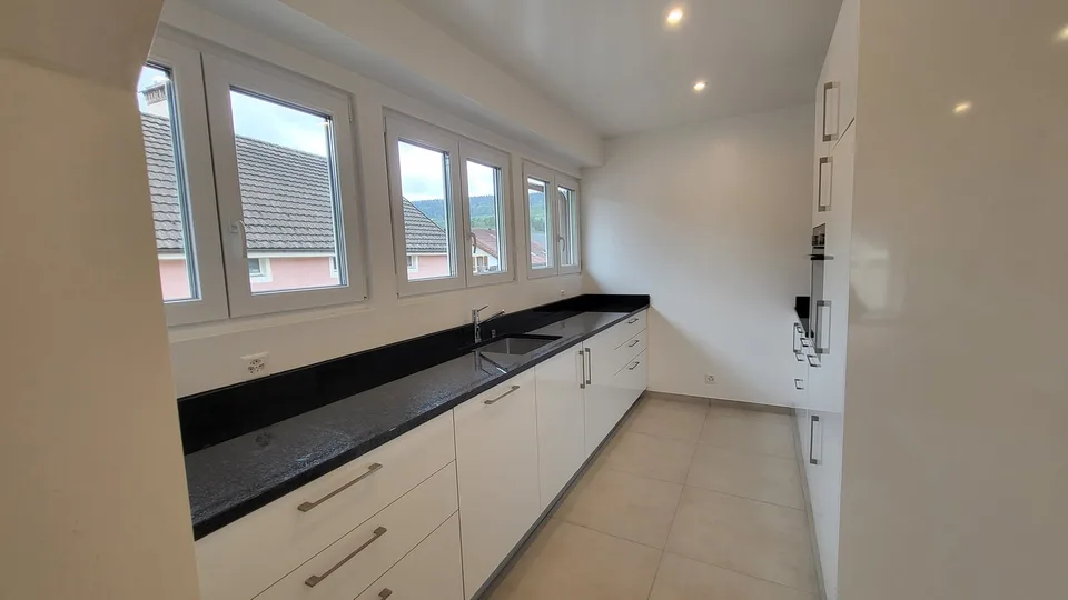 Rue du Crêt-de-l'Eau 13, Couvet - 2,5-Zimmer-Wohnung zur Verkauf