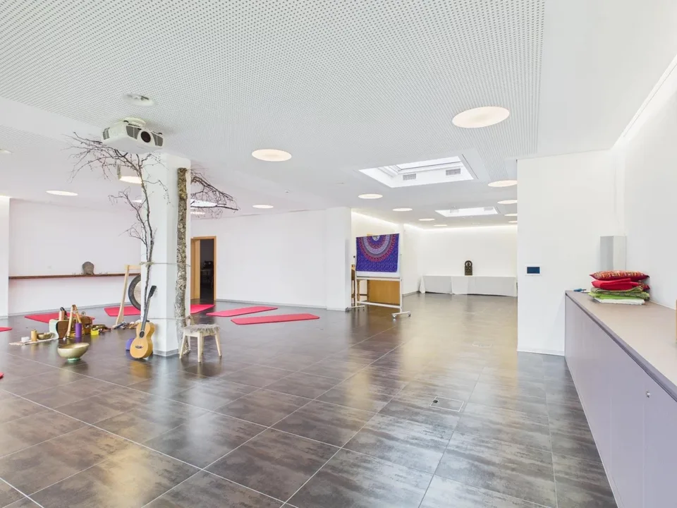 Spacious rooms with loft character above Blitzingen – photo 10 of 14