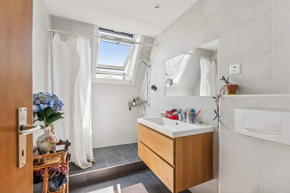Schönes Haus mit zwei Wohnungen in der Nähe der Innenstadt – Foto 7 von 12