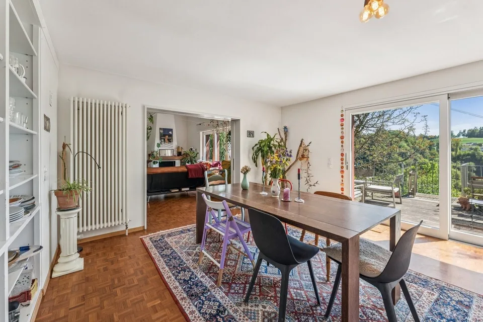 Schönes Haus mit zwei Wohnungen in der Nähe der Innenstadt